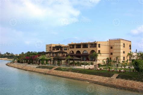 Luxury beach houses in lake with blue sky 1256052 Stock Photo at Vecteezy