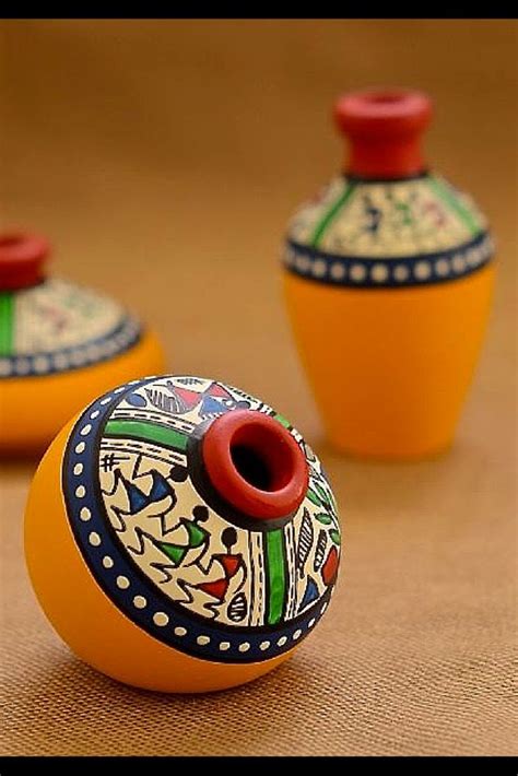 Small Pots Of Paint : Paint the base color on each pot. - Goimages Point