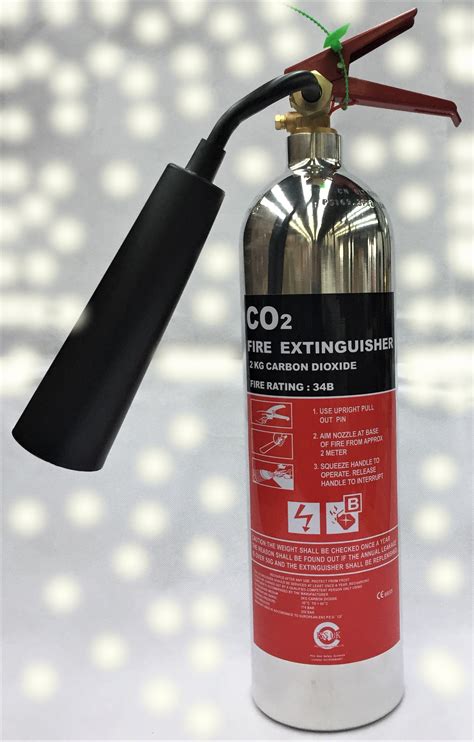 british-standard-2kg-co2-fire-extinguisher-chromes