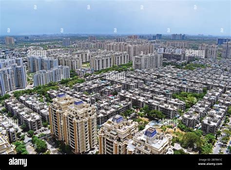 Noida skyline hi-res stock photography and images - Alamy