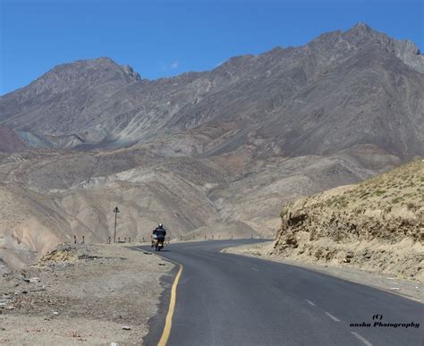 Travel to the Highest Motorable road in the World- Ladakh ( a road of ...