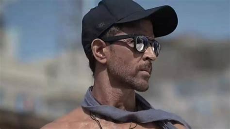 Hrithik Roshan's secrets to fit body, glowing skin out: Healthy salads, six egg-whites, and more ...