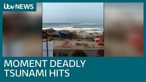 Footage shows panic as Indonesia tsunami approaches | ITV News - YouTube