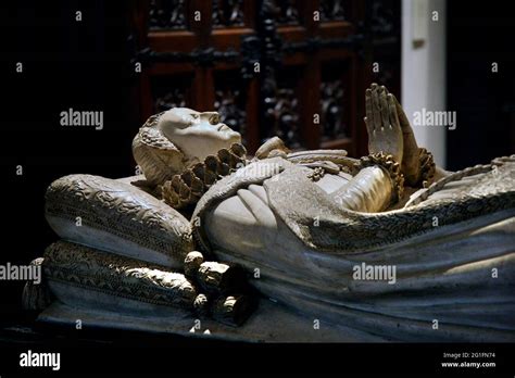 Tomb of mary queen of scots hi-res stock photography and images - Alamy