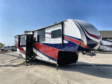 2023 Grand Design Solitude 390RK RV for Sale in Sanger, TX 76266 | 10582 | RVUSA.com Classifieds