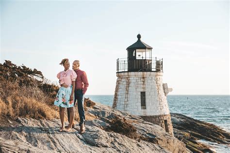 Serene Anniversary Adventure Session at Castle Hill Lighthouse — Swell ...