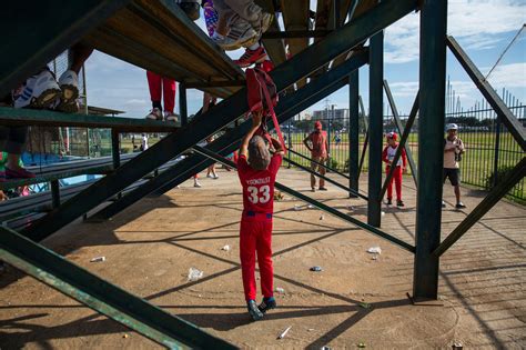 In Cuba, Baseball Remains a Grand Preoccupation - The New York Times