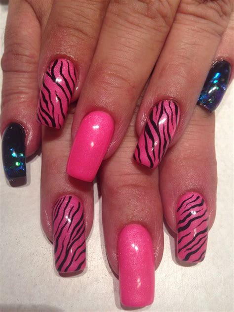 Black n pink zebra print nail art