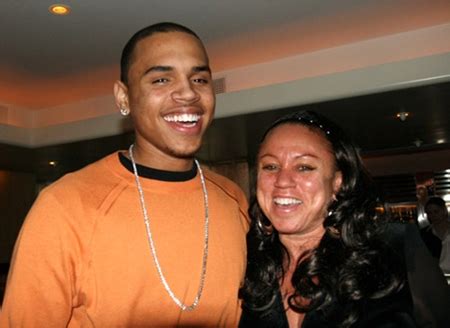 Chris Brown Family, Parents, Siblings, Wife 2023, Ethnicity, Age - Chicksinfo.com