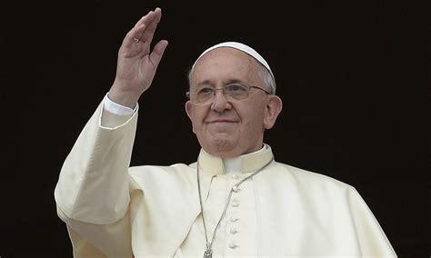 Pope addresses first Christmas message to those hoping for better world ...