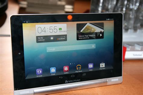 Lenovo Yoga Tablet Hands-On – Photo Gallery