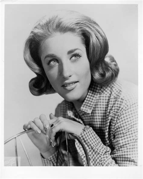 Remembering Lesley Gore, Singer and Feminist Icon | Vogue