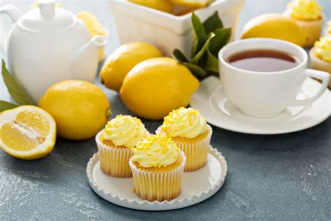 Lemon Whipped Cream Frosting: Incredible Recipe - Cake Decorist