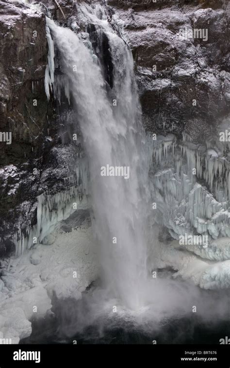 Snoqualmie Falls in winter, Snoqualmie, Washington Stock Photo - Alamy