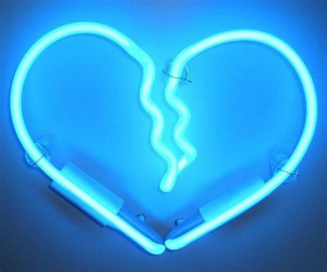 Neon Broken Heart Sign Blue Aesthetic Grunge, Light Blue Aesthetic ...