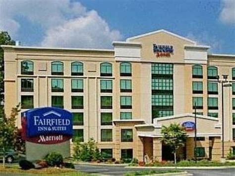 Best Price on Fairfield Inn & Suites Asheville South/Biltmore Square in Asheville (NC) + Reviews!