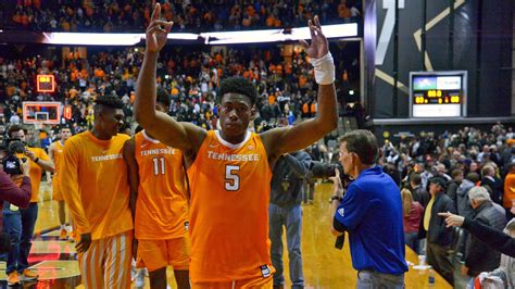 Tennessee still No. 1 in men's basketball coaches poll ahead of Duke