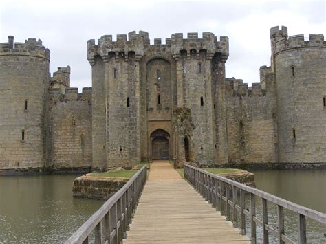 Bodiam Castle, Kent England...dm | Bodiam castle, Castle, Famous castles