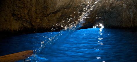 Capri, Italy - Grotta Azzurra - The Blue Grotto Capri - Info & Photos