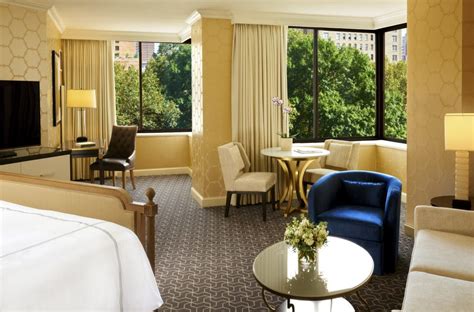 Luxury Center City Philadelphia Hotels | The Rittenhouse