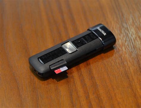 SanDisk Connect Wireless Flash Drive for Smartphones and Tablets ...