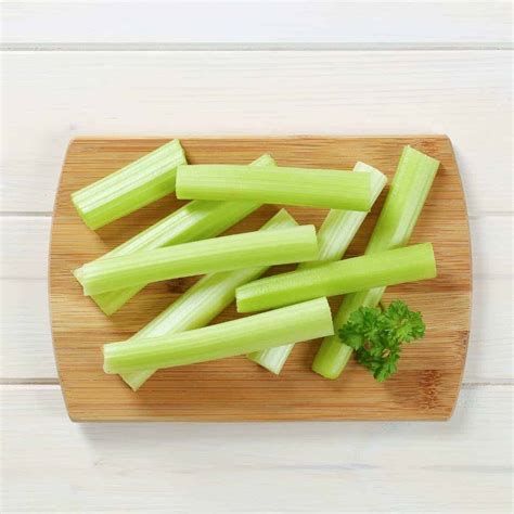 How to cut celery sticks for snack prep