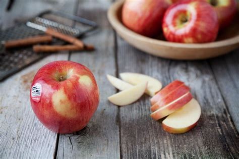 Autumn Glory Apple | Superfresh Growers | Taste & Recipes | Apple ...