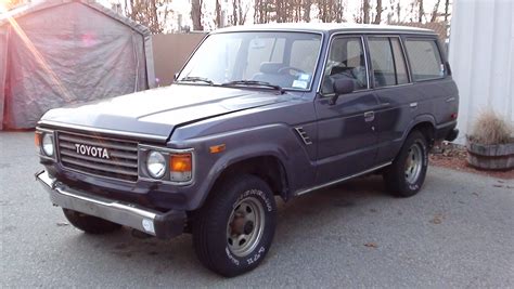 Toyota land cruiser fj60 body parts