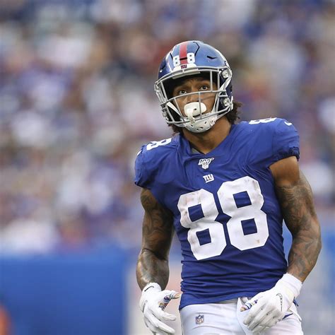 Report: Giants' Evan Engram Getting 2nd Opinion on Foot Injury After ...