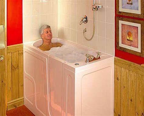 Latest Trends: Small Bathtubs, with Pics and Videos | HubPages