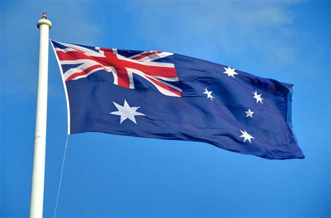 Flag Of Australia - The Symbol of Brightness. History And Pi