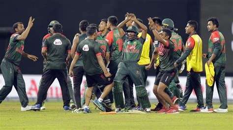 Bangladesh’s ‘nagin’ dance celebration mocked after India win Nidahas Trophy | Crickit