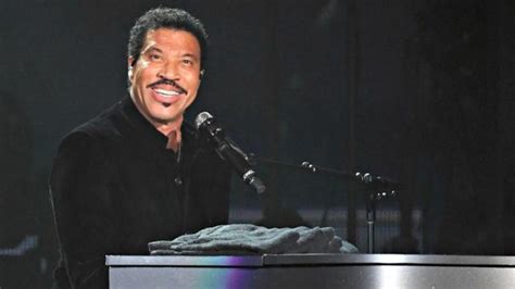 Jazz In The Gardens | Easy like Sunday morning: Lionel Richie at Jazz in the Gardens