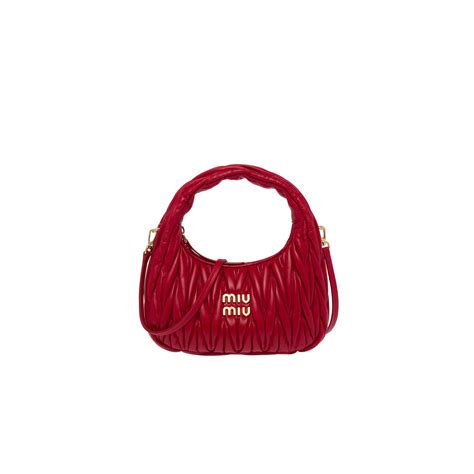 Miu Wander matelassé nappa leather mini hobo bag Red | Miu Miu
