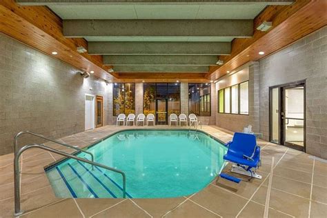 Days Inn by Wyndham Eagan Minnesota near Mall of America Pool Pictures & Reviews - Tripadvisor