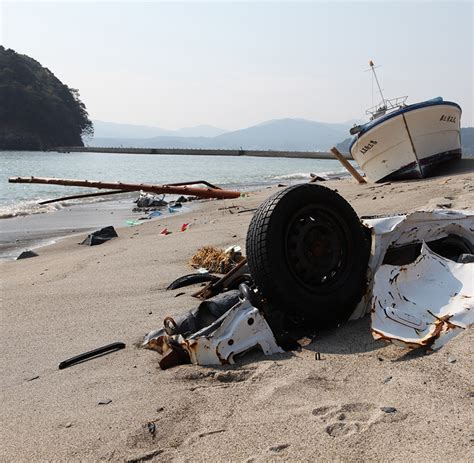 ITV Studios - Japan Tsunami: Caught On Camera