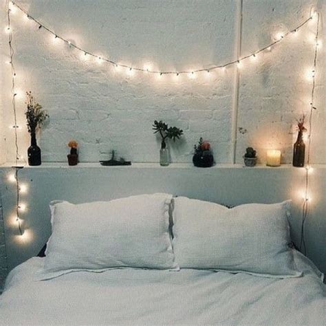 23 Cool String Lights Ideas For Your Bedroom - Shelterness