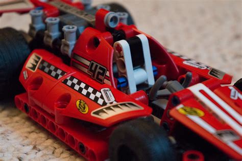 Review: LEGO Technic 42011 'Race Car' - Lewis Leong