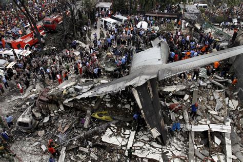Death Toll Rises to 142 After Indonesian Military Plane Crashes Into City - The New York Times