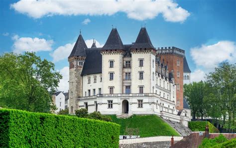 View of the Castle of Pau in France Stock Photo - Image of building, center: 246639552