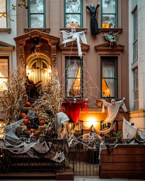 The Best Outdoor Halloween Decorations in NYC