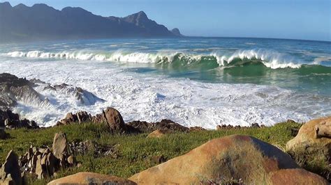 Beautiful 1hr nature scene - ocean waves crashing video - high quality ...