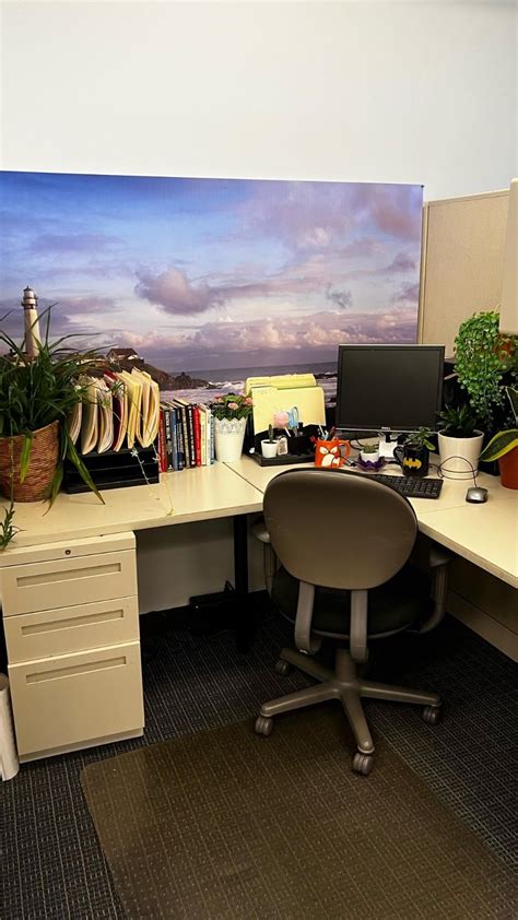 The easiest diy way to decorate your cubicle – Artofit