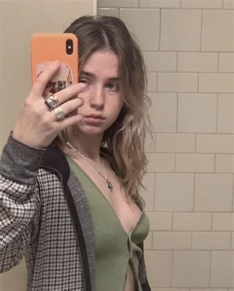 mirror selfies :) : r/simpsforclairo