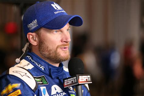 Dale Earnhardt, Jr., Speaks Out for First Time Since Plane Crash