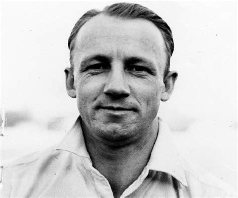 Sir Donald Bradman Biography - Facts, Childhood, Family Life & Achievements