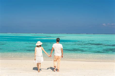 A Guide to Find the Best Honeymoon Packages within Your Budget - Broke and Chic