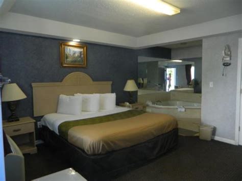 Village Inn & Suites - Smithville, Smithville (updated prices 2025)