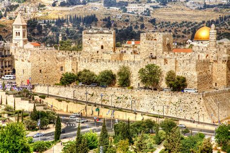 The Story Behind Jerusalem's Sealed Golden Gate