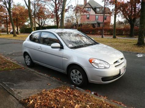 Sell used 2010 Hyundai Accent Blue Hatchback 2-Door 1.6L in Springfield, Massachusetts, United ...